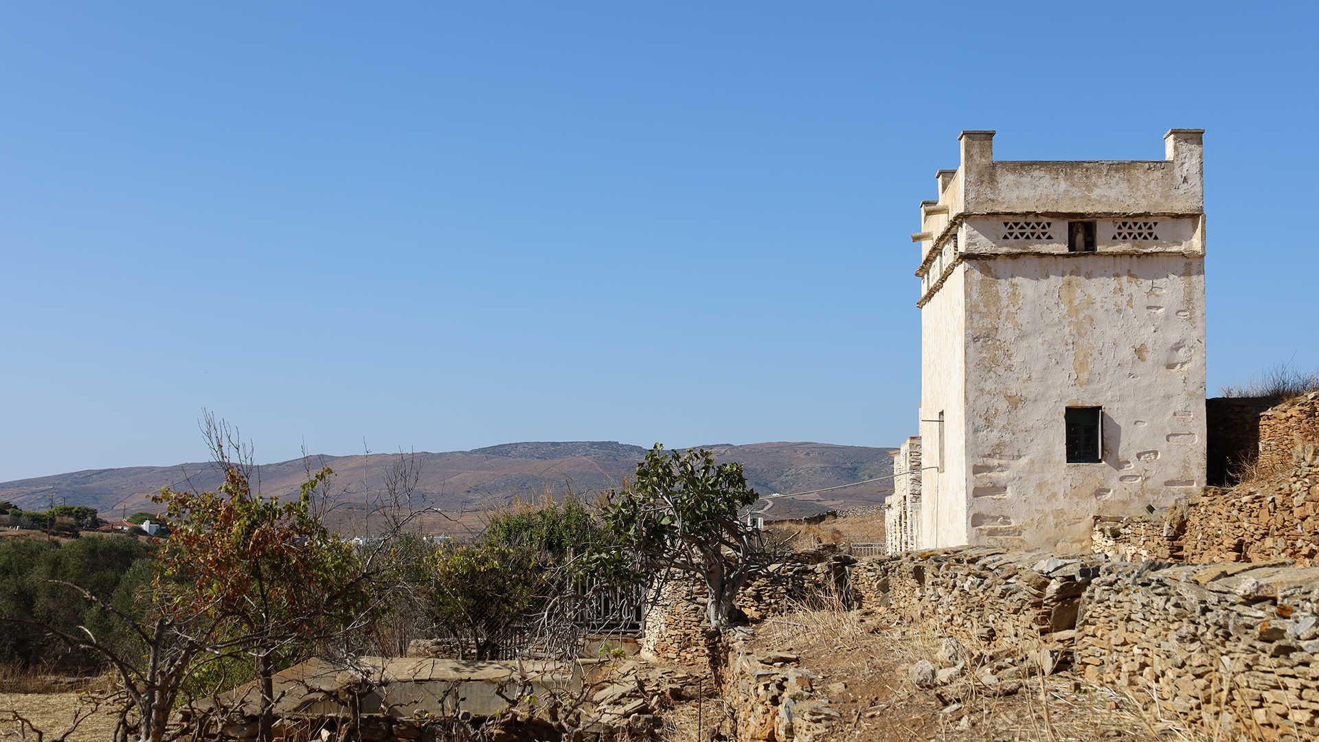 Η Περιστεριώνα στη Χώρα Κύθνου Η Περιστεριώνα στη Χώρα Κύθνου